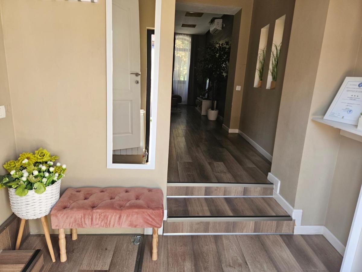 Laci Lak Premium apartment Oradea Zewnętrze zdjęcie