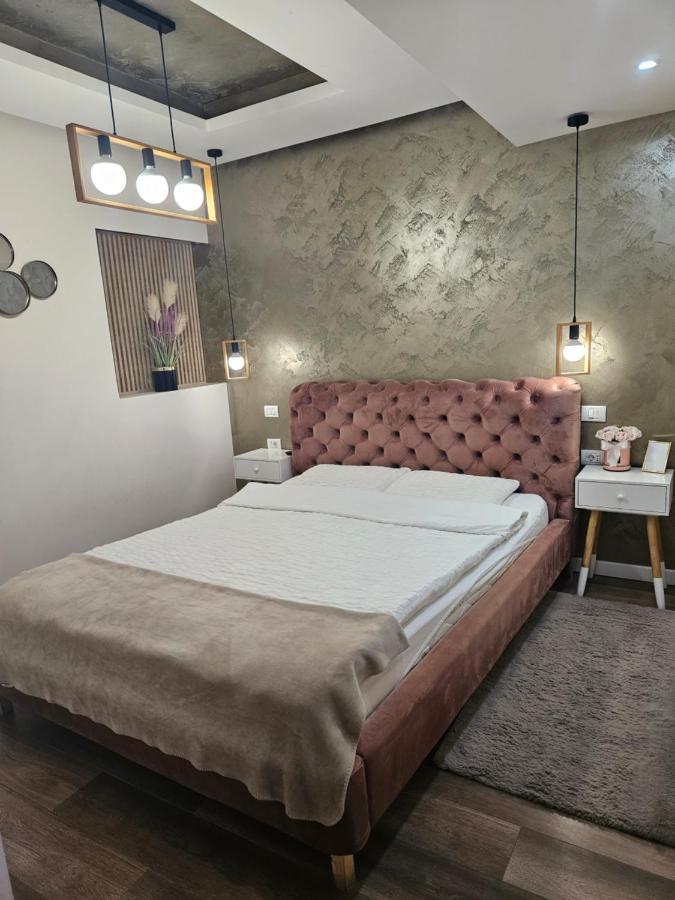 Laci Lak Premium apartment Oradea Zewnętrze zdjęcie