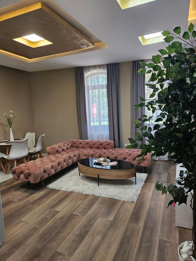 Laci Lak Premium apartment Oradea Zewnętrze zdjęcie